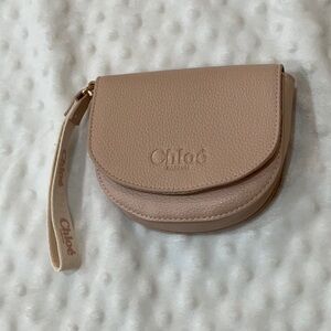 Parfum Wristlet Bag